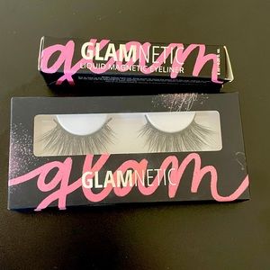 Glamnetic magnetic lashes with glue.